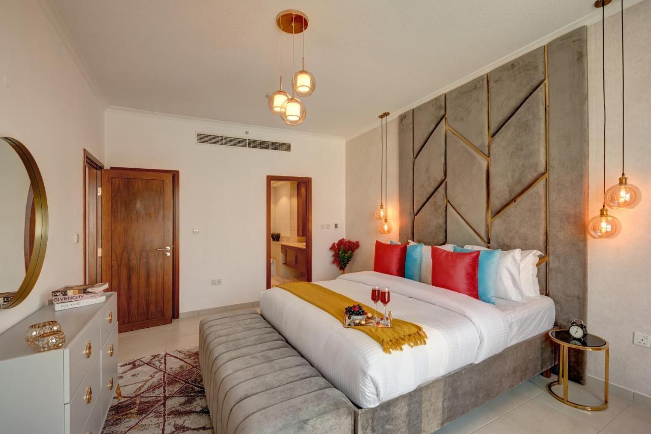 Durrani Homes - Luxe Living With Burj Khalifa And Fountain View - Third Room Without Partition Dubai Exteriör bild